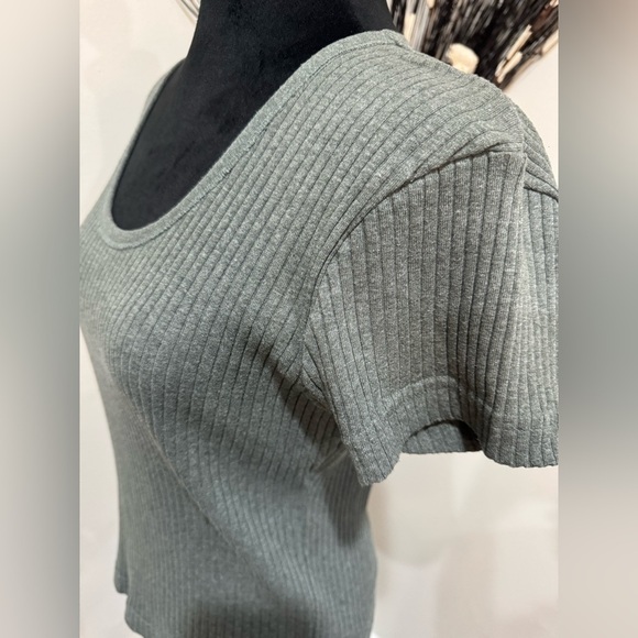 Ellemenno Vintage 90's Gray Ribbed knit top short Sleeved size large - Picture 3 of 7
